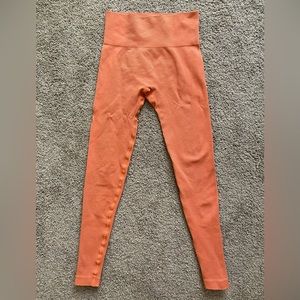 Seamless Apricot Leggings